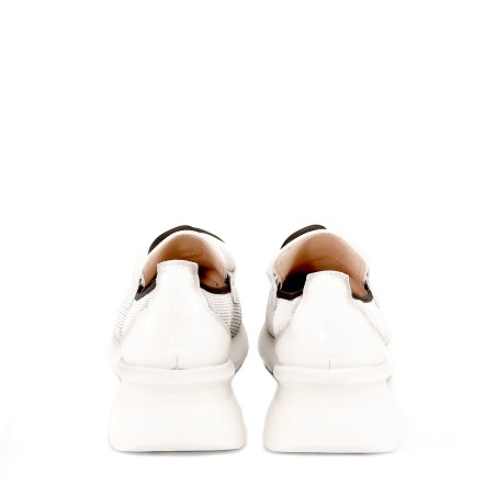 women leisure shoes