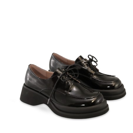 women court shoes