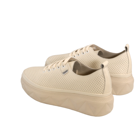 women leisure shoes