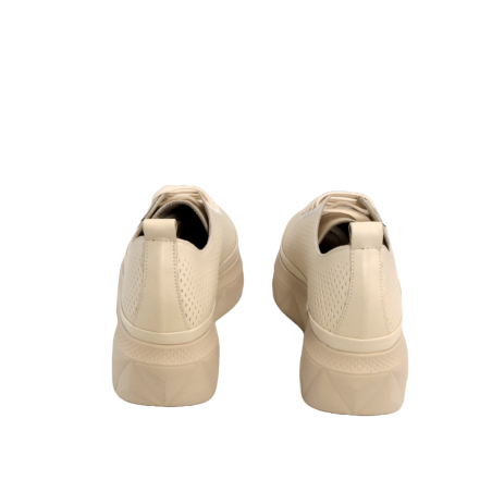 women leisure shoes