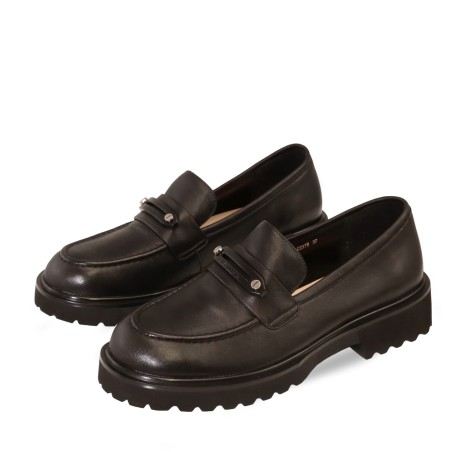 women court shoes