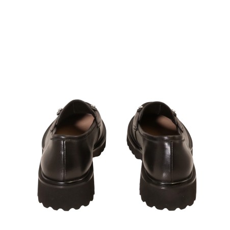 women court shoes