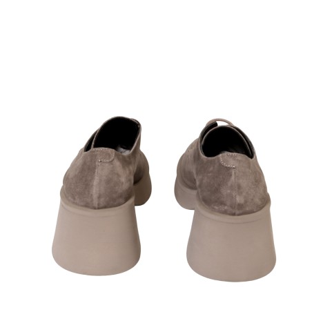 women court shoes