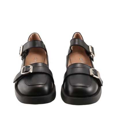 women court shoes