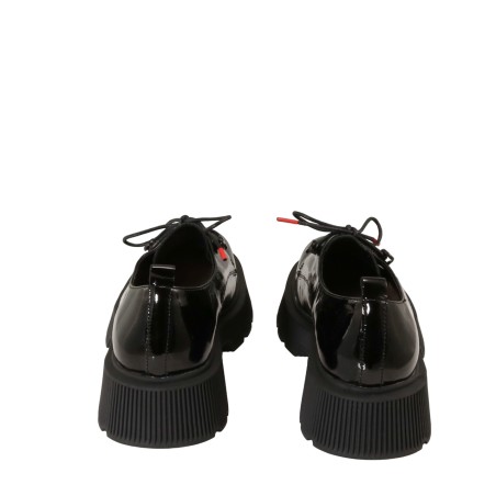 women court shoes