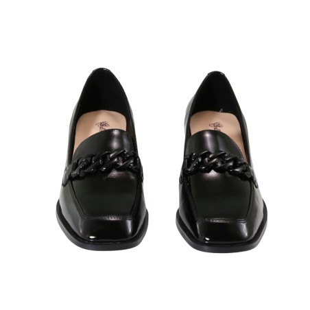 women court shoes