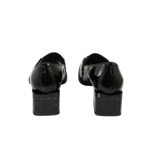 women court shoes