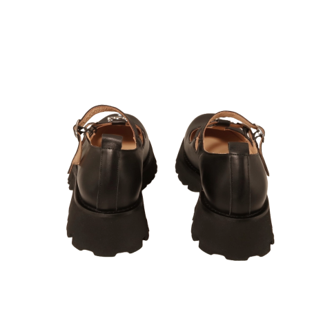 women court shoes