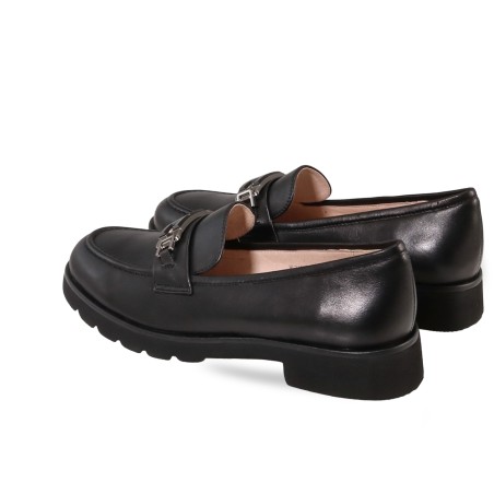 women court shoes