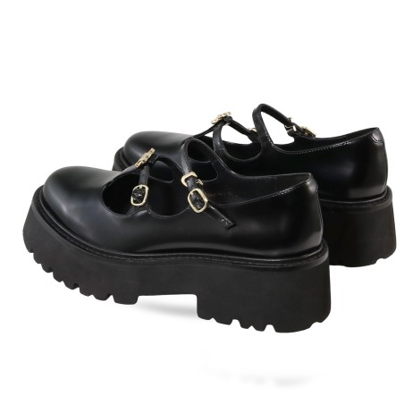 women court shoes
