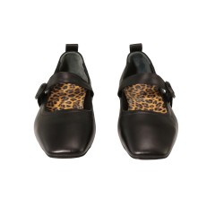 women court shoes
