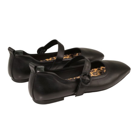 women court shoes