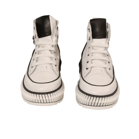 women court shoes
