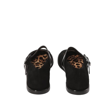 women court shoes