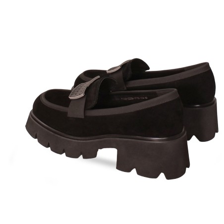 women court shoes