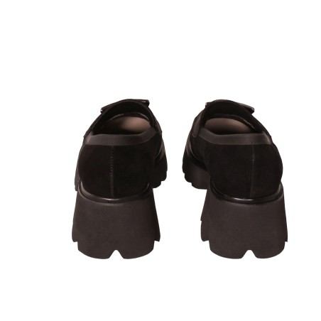 women court shoes