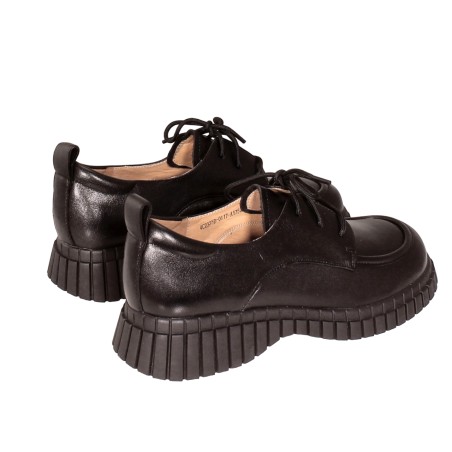 women court shoes