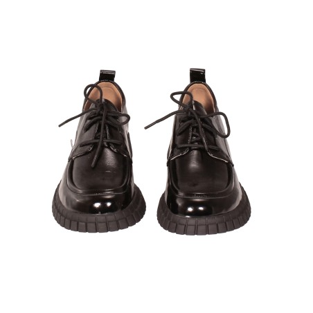 women court shoes