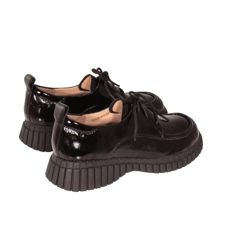 women court shoes