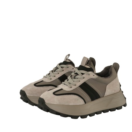 women court shoes