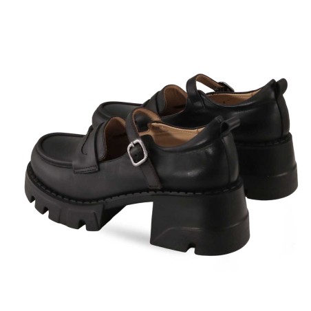 women court shoes