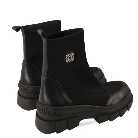 women leisure shoes