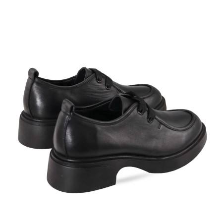 women court shoes