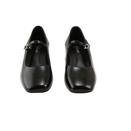 women court shoes