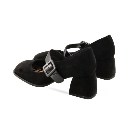 women court shoes