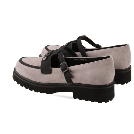 women court shoes
