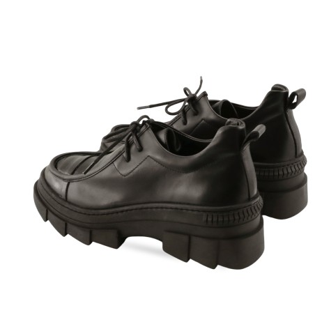 women court shoes
