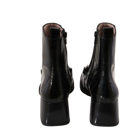 women leisure shoes