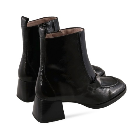 women leisure shoes