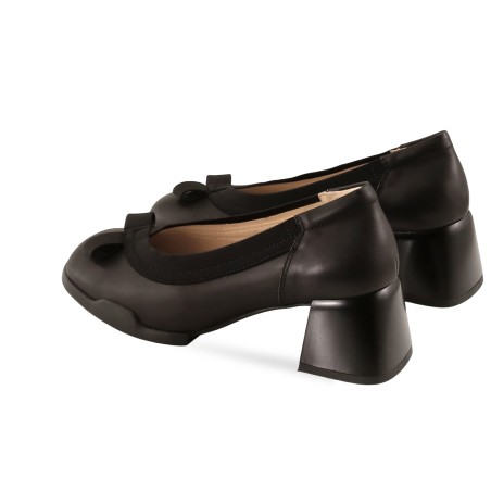 women court shoes
