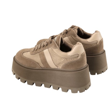 women court shoes