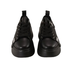 women court shoes