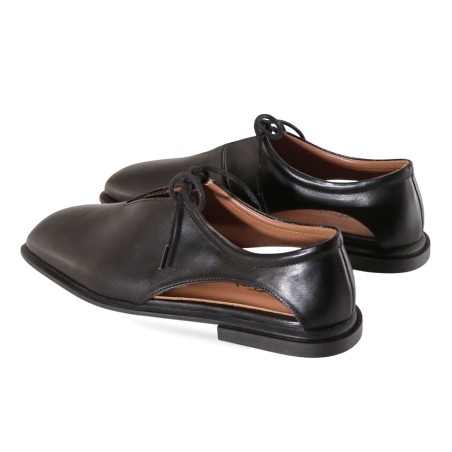 women court shoes