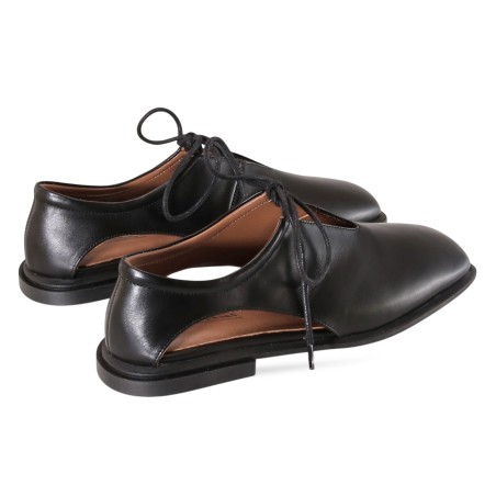women court shoes