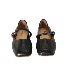 women court shoes