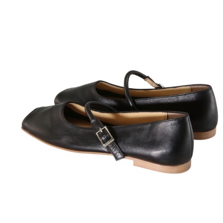 women court shoes