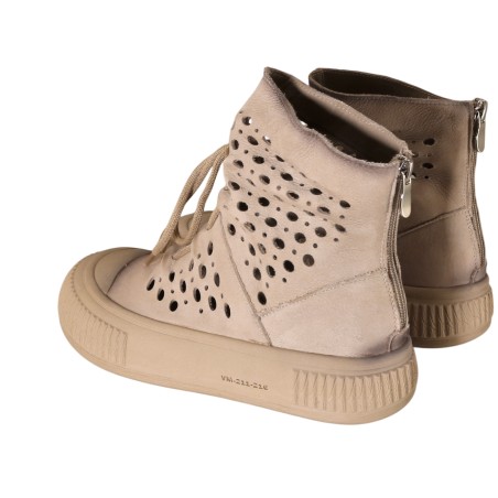 women court shoes