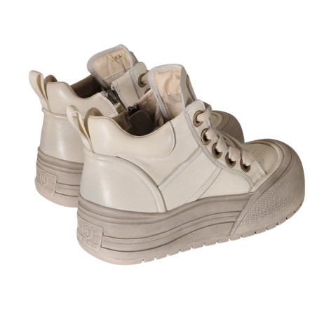 women leisure shoes