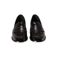 women court shoes