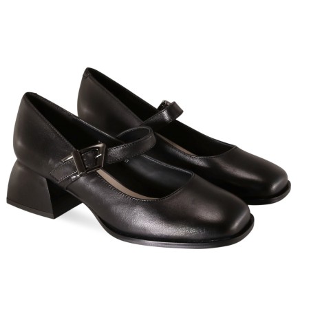 women court shoes
