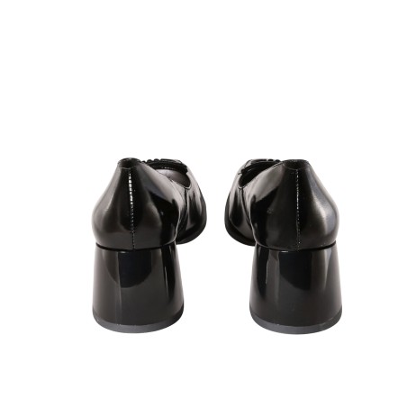women court shoes