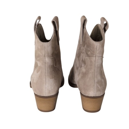women leisure shoes