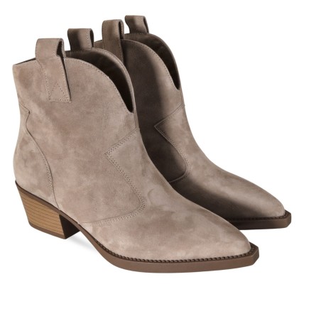women leisure shoes
