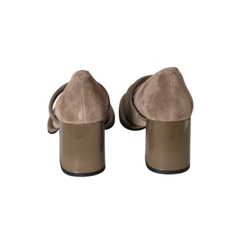 women court shoes