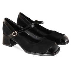 women court shoes