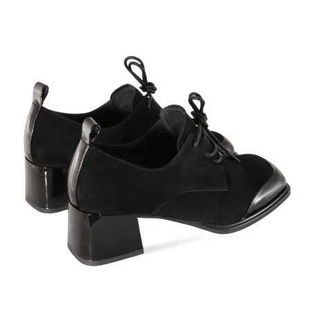 women court shoes